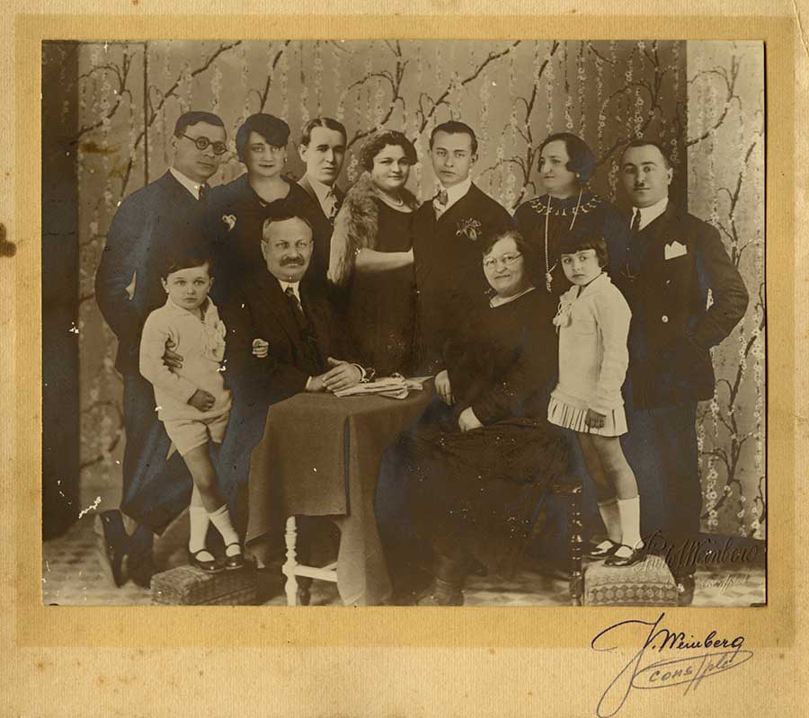 Yahudi Aile, 1920, Jein WEINBERG  