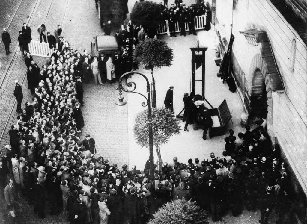 Fransa’da halka açık son giyotin infazı, Eugène Weidmann, 1939