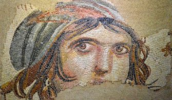 Zeugma Çingene Kızı Mozaiği