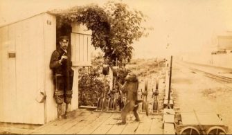 Makasçı Jack: Hatasız Çalışan İşçi Habeş Maymunu